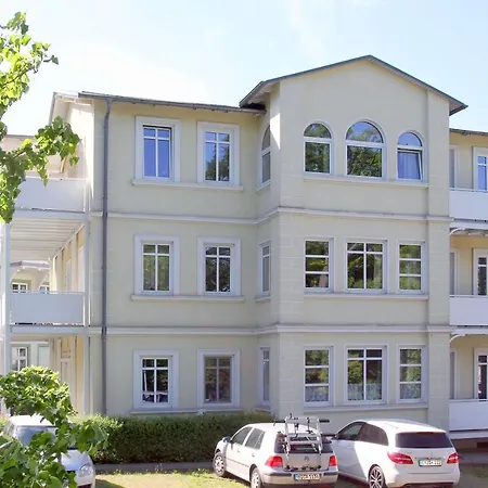 Strandmuschel: Beachside Retreat With Balcony And Wellness Access * Goehren (Ruegen)