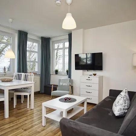 Villa Strandmuschel Ferienwohnung 06 * Goehren (Ruegen)