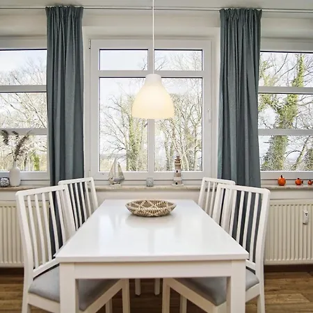 Apartmán Villa Strandmuschel Ferienwohnung 06 *